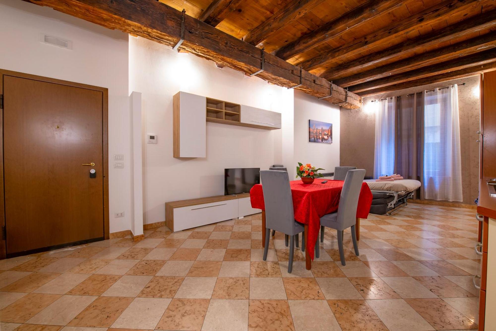 Palace Home Mazzini Verona Center Exterior photo