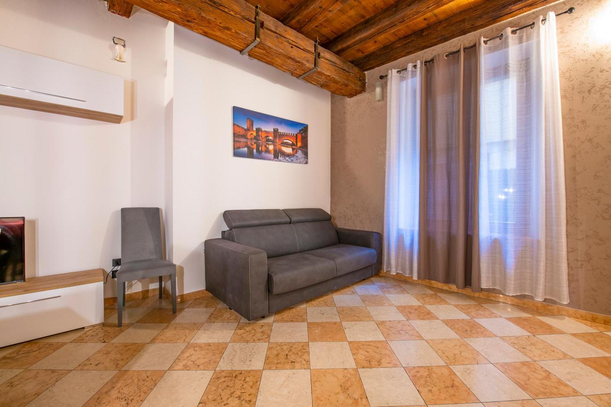 Palace Home Mazzini Verona Center Exterior photo